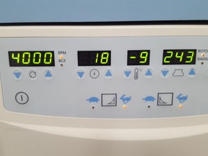 Thumbnail image of ThermoIEC Centra CL3R Benchtop Refrigerated Centrifuge, IEC 243 Bucket Rotor Lab