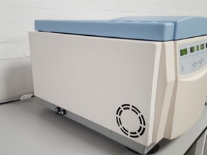 Thumbnail image of ThermoIEC Centra CL3R Benchtop Refrigerated Centrifuge, IEC 243 Bucket Rotor Lab