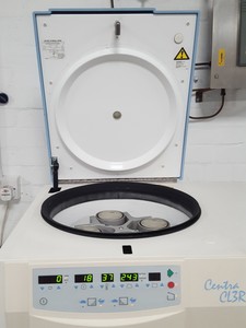 Thumbnail image of ThermoIEC Centra CL3R Benchtop Refrigerated Centrifuge, IEC 243 Bucket Rotor Lab