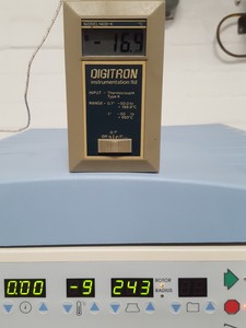 Thumbnail image of ThermoIEC Centra CL3R Benchtop Refrigerated Centrifuge, IEC 243 Bucket Rotor Lab