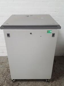 Thumbnail image of Peak Scientific NM30LA MS Nitrogen Generator Lab