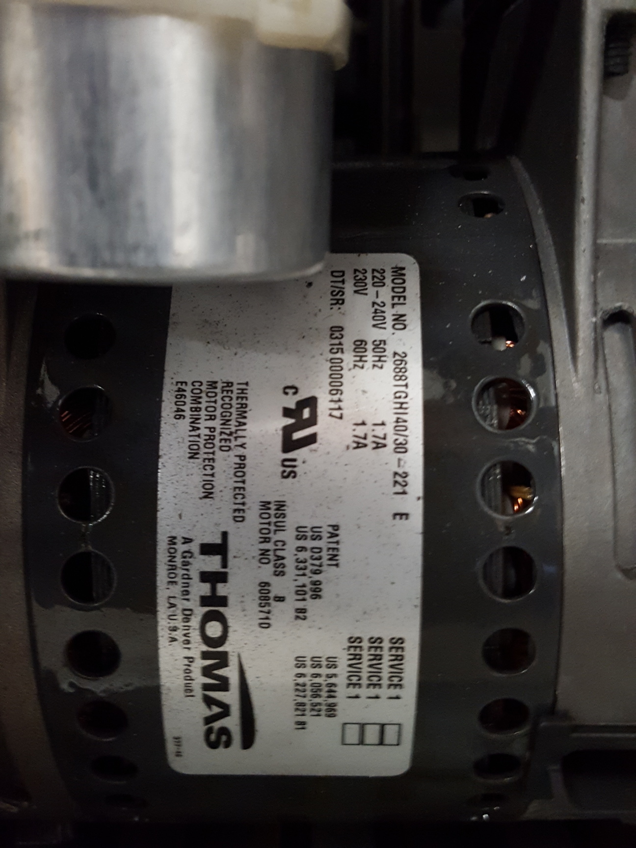 Image of Peak Scientific NM30LA MS Nitrogen Generator Lab