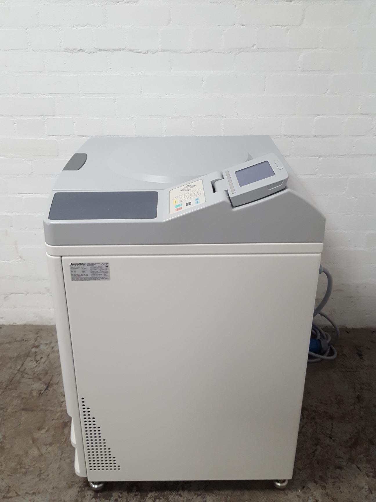 Image of Sorvall RC6 Plus Super Speed Refrigerated Centrifuge Lab 22000RPM