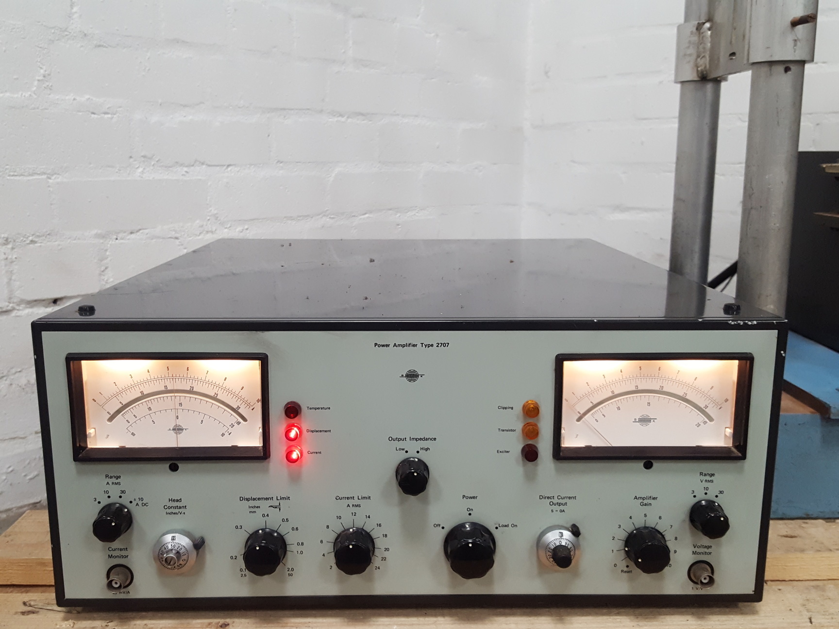Image of Bruel & Kjaer 4812 & 4805 Permanent Magnet, 2707 Amplifier Vibration Exciter Lab