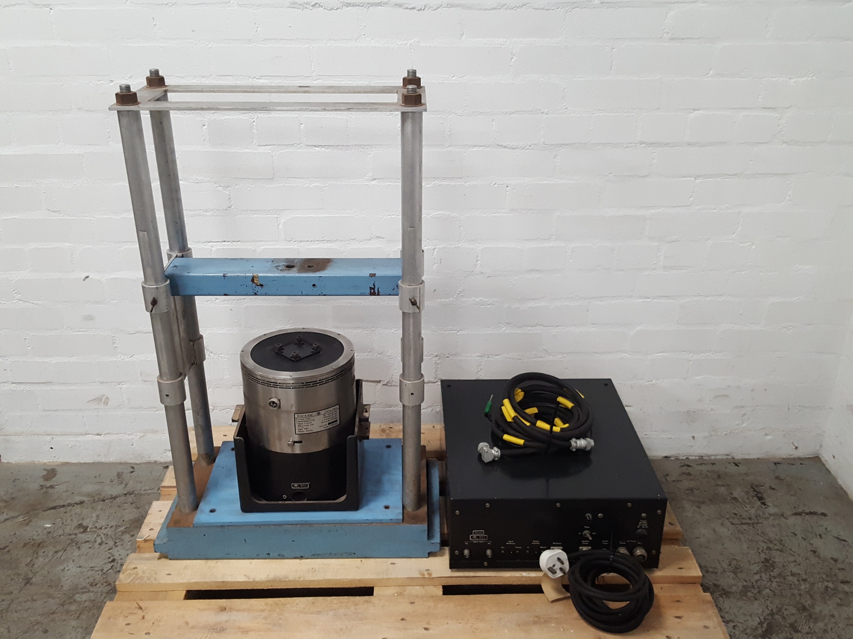 Image of Bruel & Kjaer 4812 & 4805 Permanent Magnet, 2707 Amplifier Vibration Exciter Lab