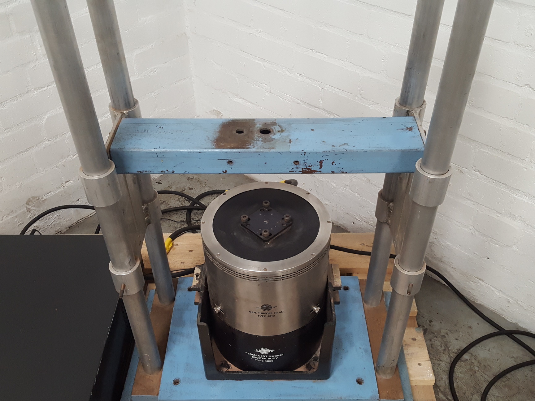 Image of Bruel & Kjaer 4812 & 4805 Permanent Magnet, 2707 Amplifier Vibration Exciter Lab