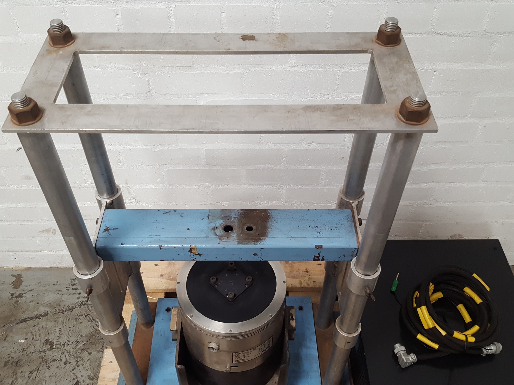 Image of Bruel & Kjaer 4812 & 4805 Permanent Magnet, 2707 Amplifier Vibration Exciter Lab