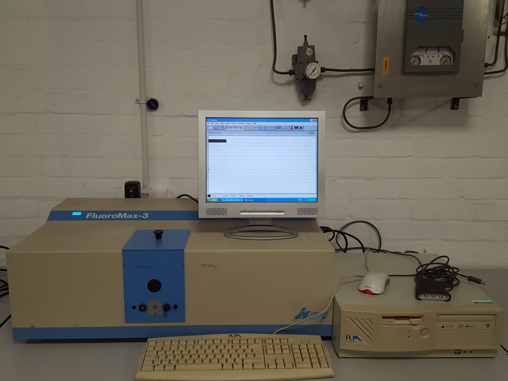 Horiba Jobin Yvon Fluoromax3 Spectrofluorometer System Spec Lab