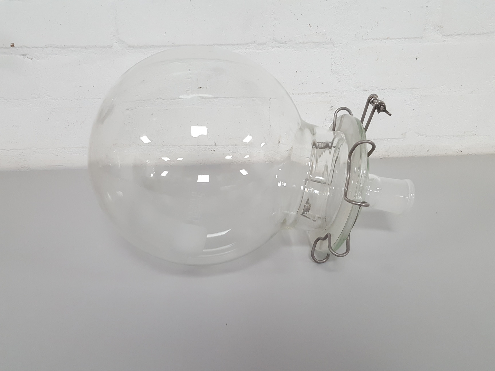 Image of Schott Duran 500ml Round Bottomed Boiling Flask Lab Rotary Evaporator