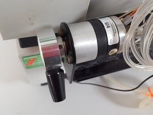 Thumbnail image of Dionex UltiMate 3000 HPLC UHPLC VWD-3100 Detector, Isocratic Pump ISO-3100SD Lab
