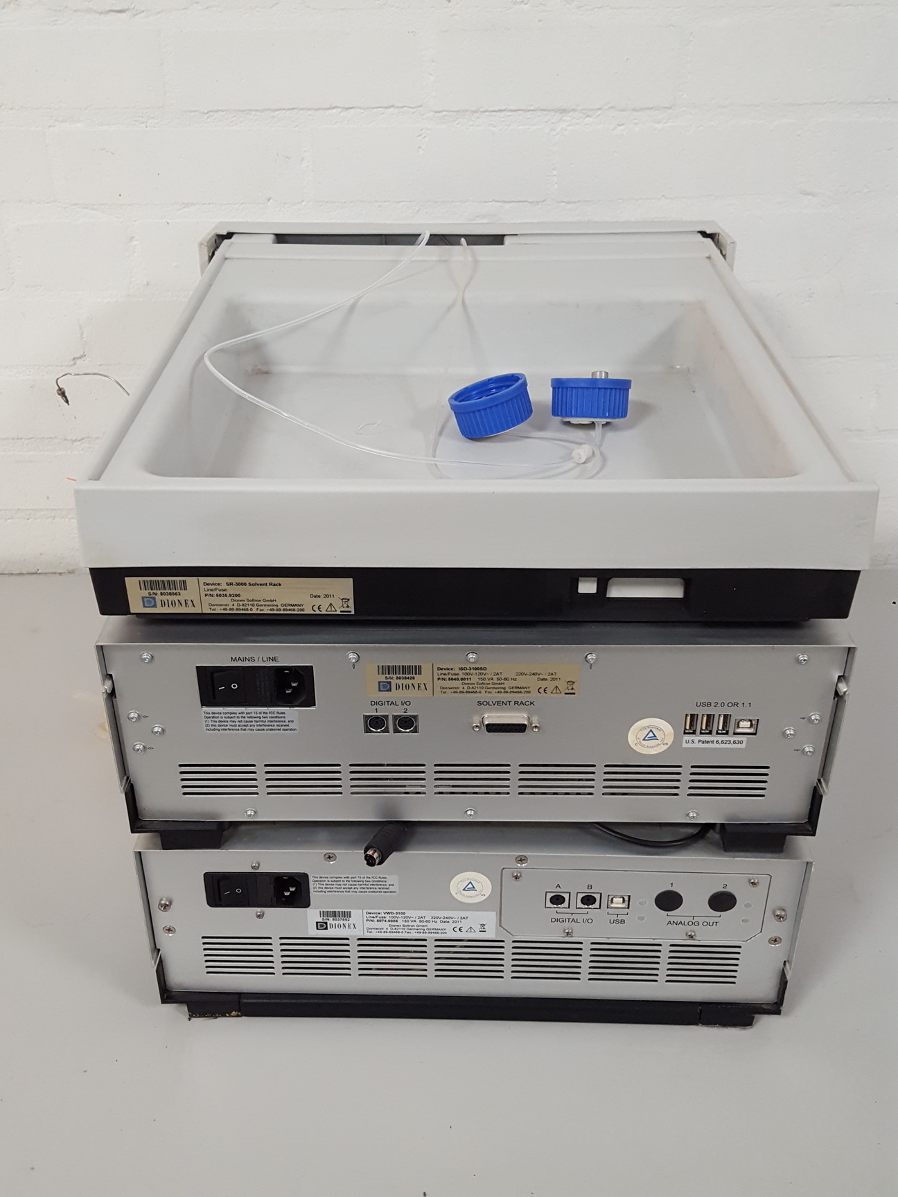Image of Dionex UltiMate 3000 HPLC UHPLC VWD-3100 Detector, Isocratic Pump ISO-3100SD Lab