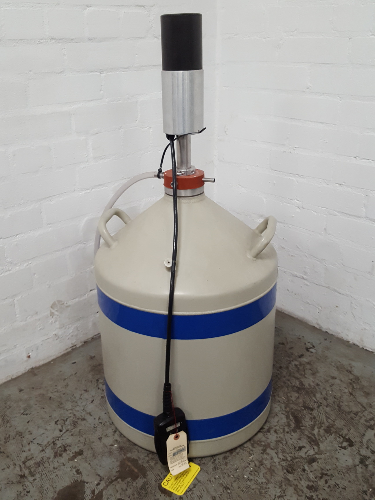 Image of Canberra Liquid Nitrogen Tank + Ortec Smart-1Pos GEM-FX7025-XLB-SMP Detector