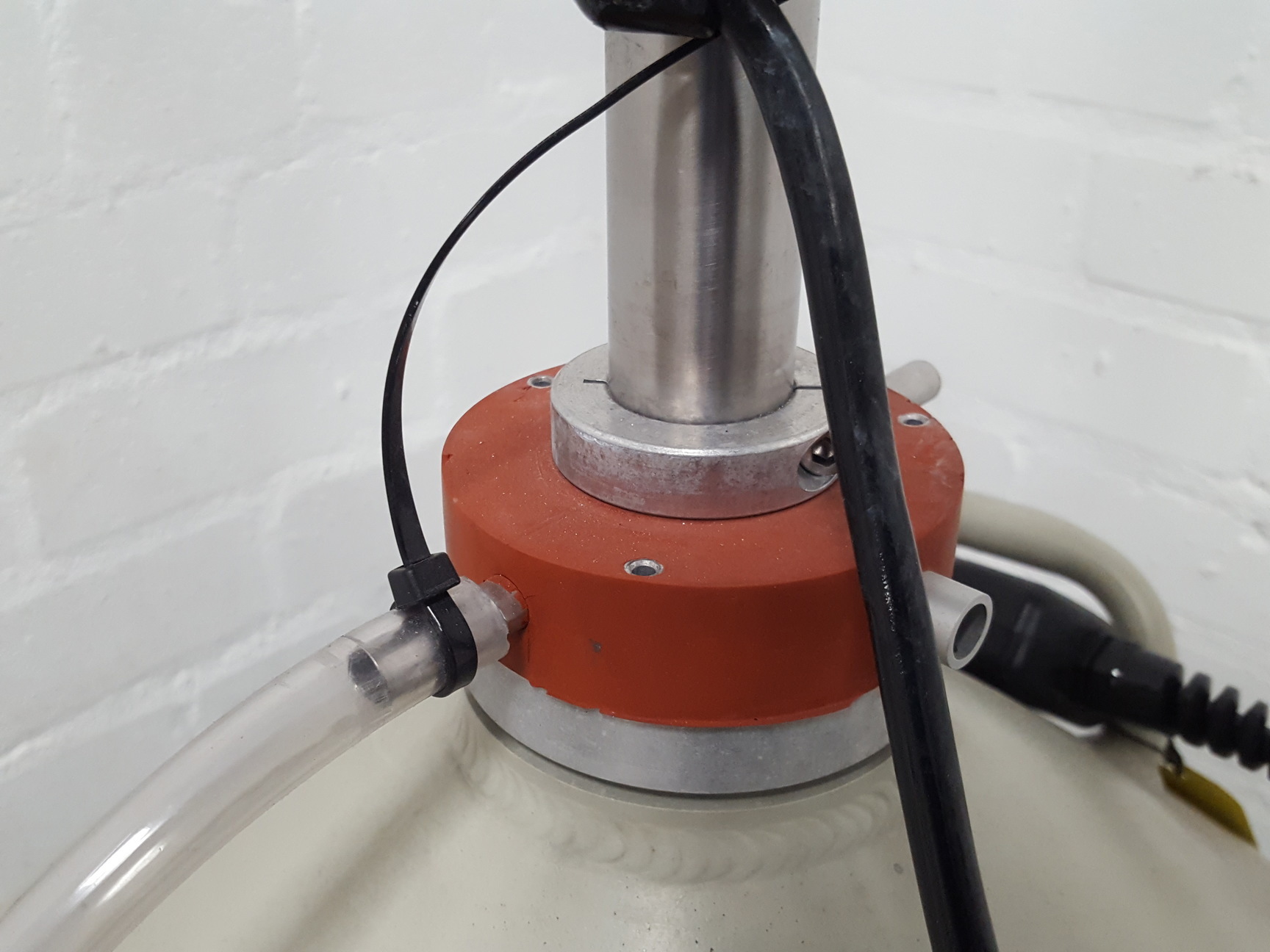 Image of Canberra Liquid Nitrogen Tank + Ortec Smart-1Pos GEM-FX7025-XLB-SMP Detector