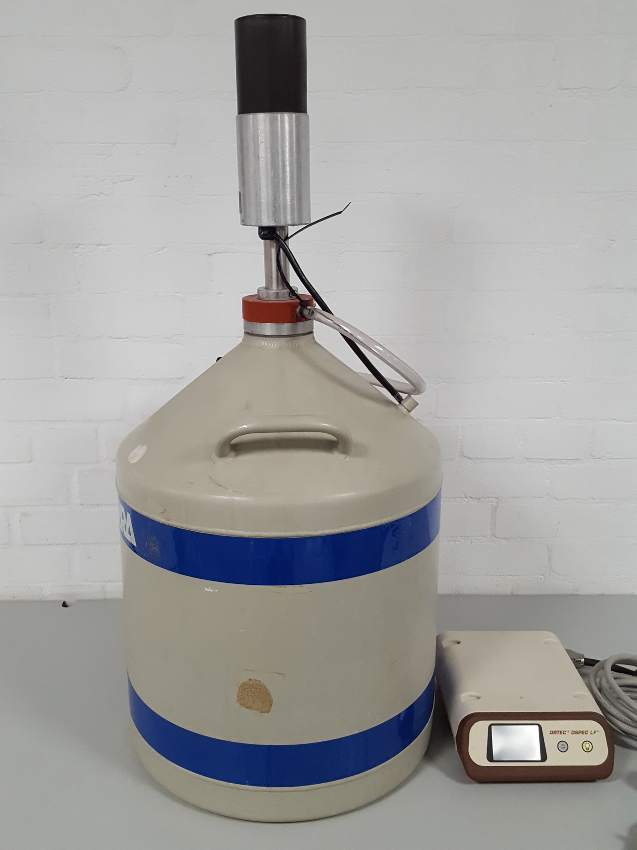 Image of Canberra Liquid Nitrogen Tank + Ortec Smart-1Pos GEM-FX7025-XLB-SMP Detector