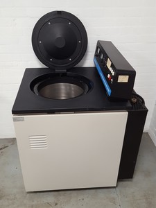 Thumbnail image of Sorvall RC-5B Refrigrated Superspeed Centrifuge Ultracentrifuge Lab 21000 rpm
