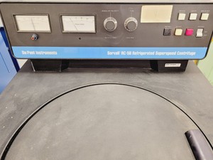 Thumbnail image of Sorvall RC-5B Refrigrated Superspeed Centrifuge Ultracentrifuge Lab 21000 rpm