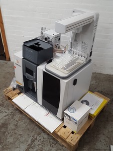 Thumbnail image of Varian AA240FS Atomic Absorption Spectrophotometer With 2x Other Equipment