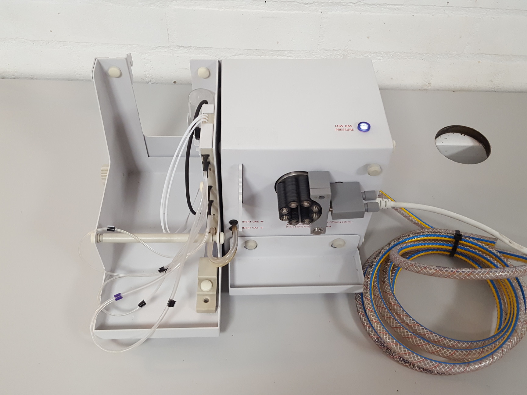 Image of Varian AA240FS Atomic Absorption Spectrophotometer With 2x Other Equipment
