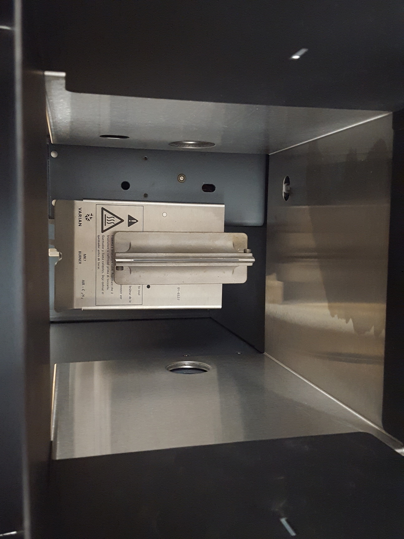 Image of Varian AA240FS Atomic Absorption Spectrophotometer With 2x Other Equipment