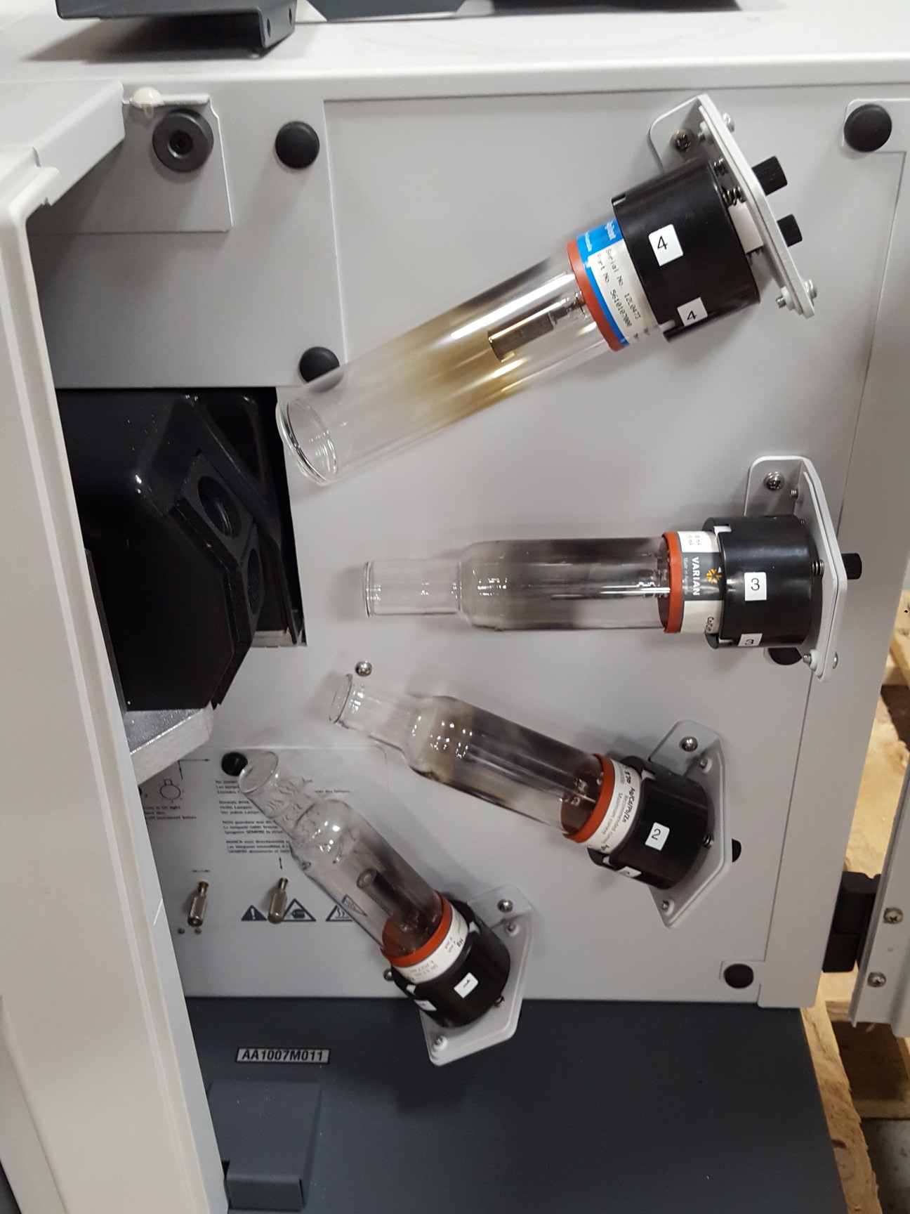 Image of Varian AA240FS Atomic Absorption Spectrophotometer With 2x Other Equipment