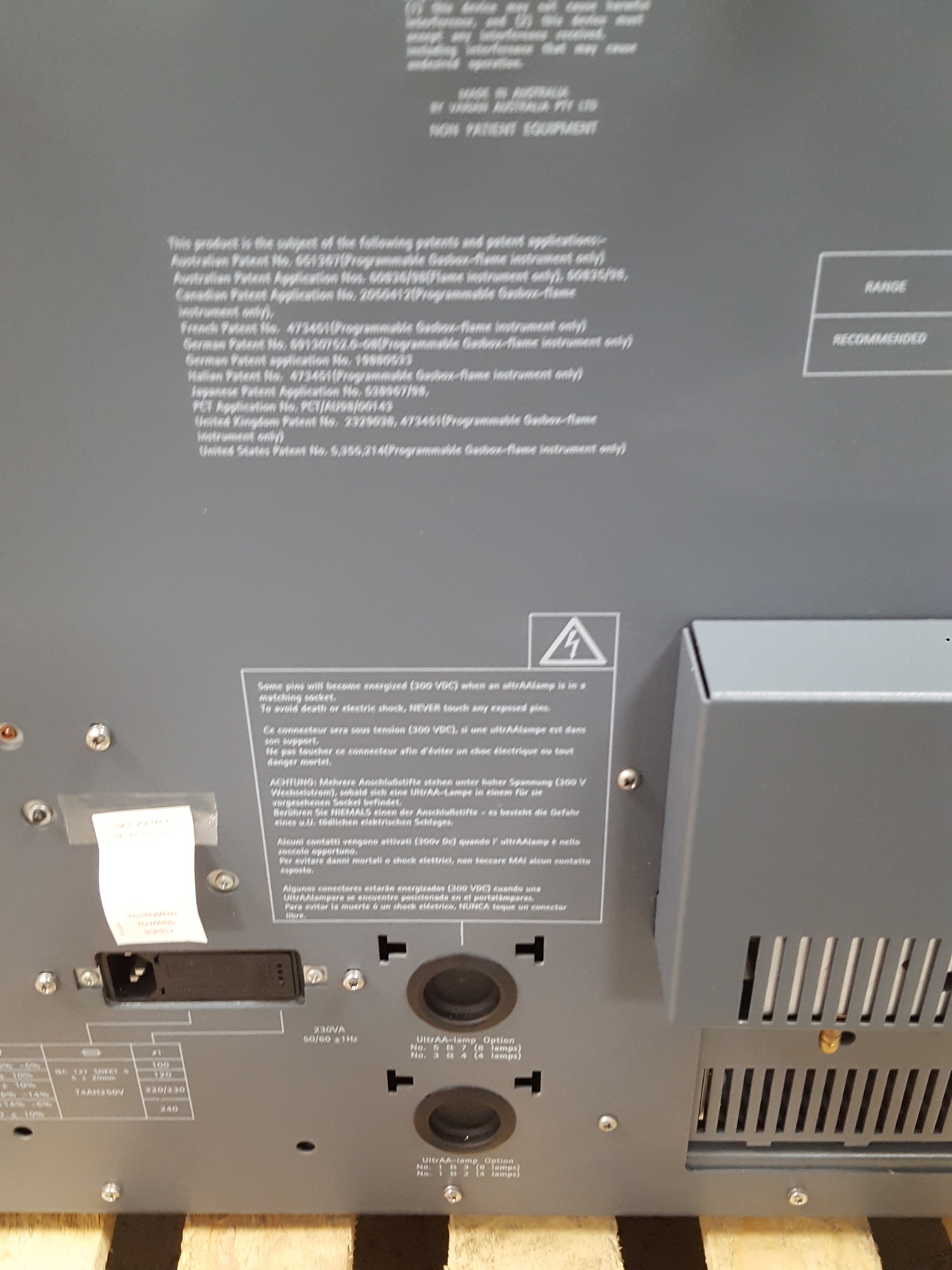 Image of Varian AA240FS Atomic Absorption Spectrophotometer With 2x Other Equipment