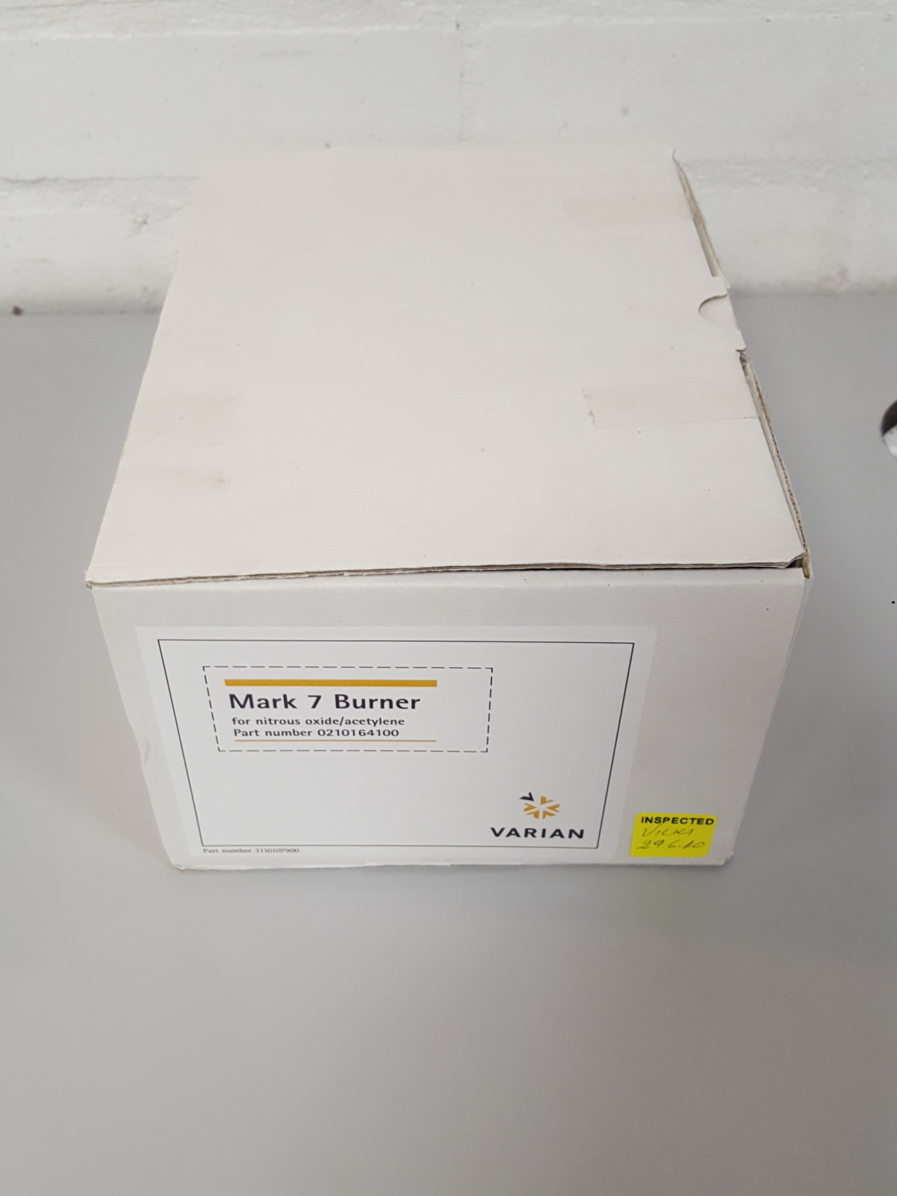 Image of Varian AA240FS Atomic Absorption Spectrophotometer With 2x Other Equipment