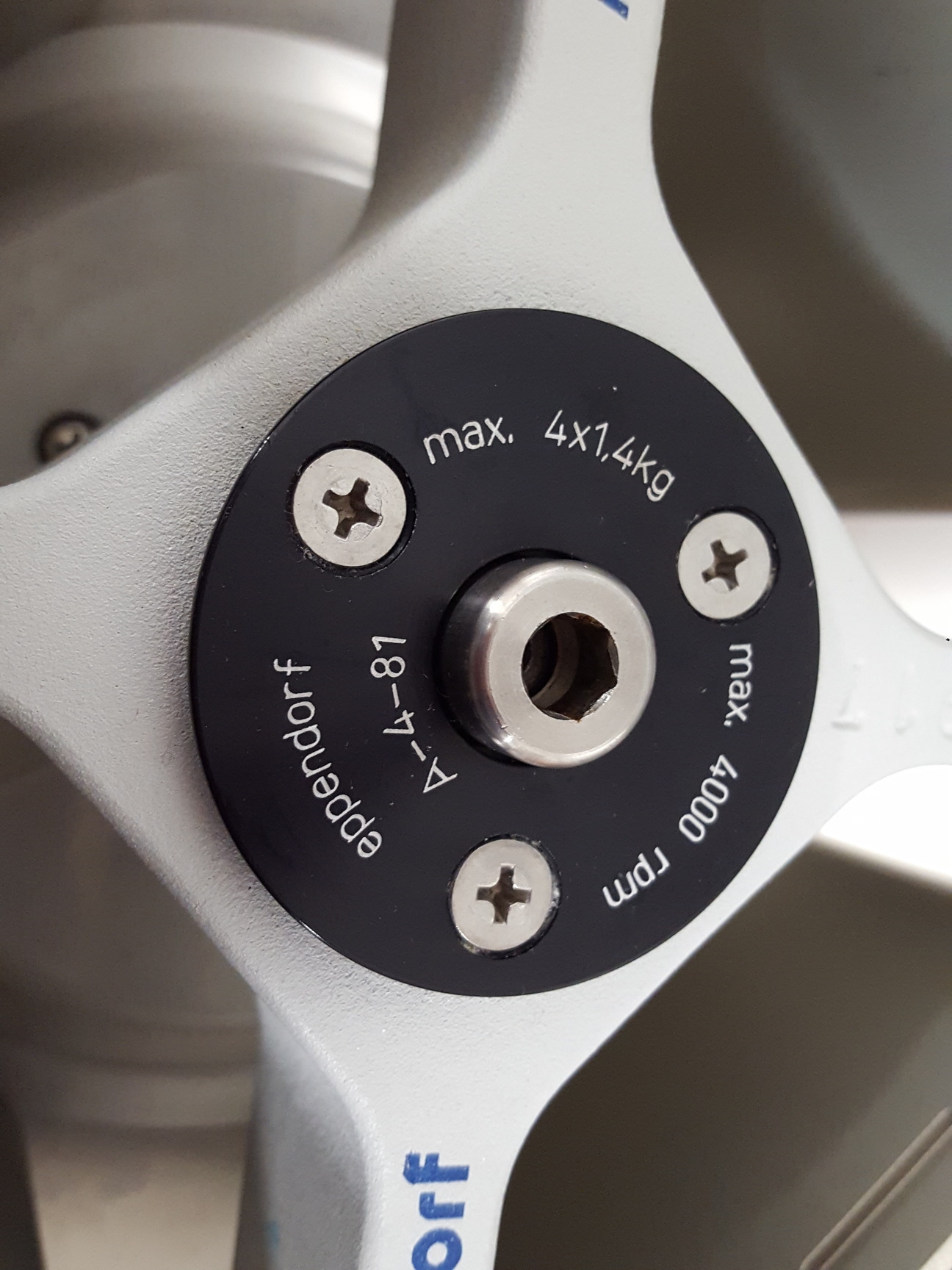 Image of Eppendorf 5810 R Benchtop Centrifuge + A-4-81 Rotor Lab