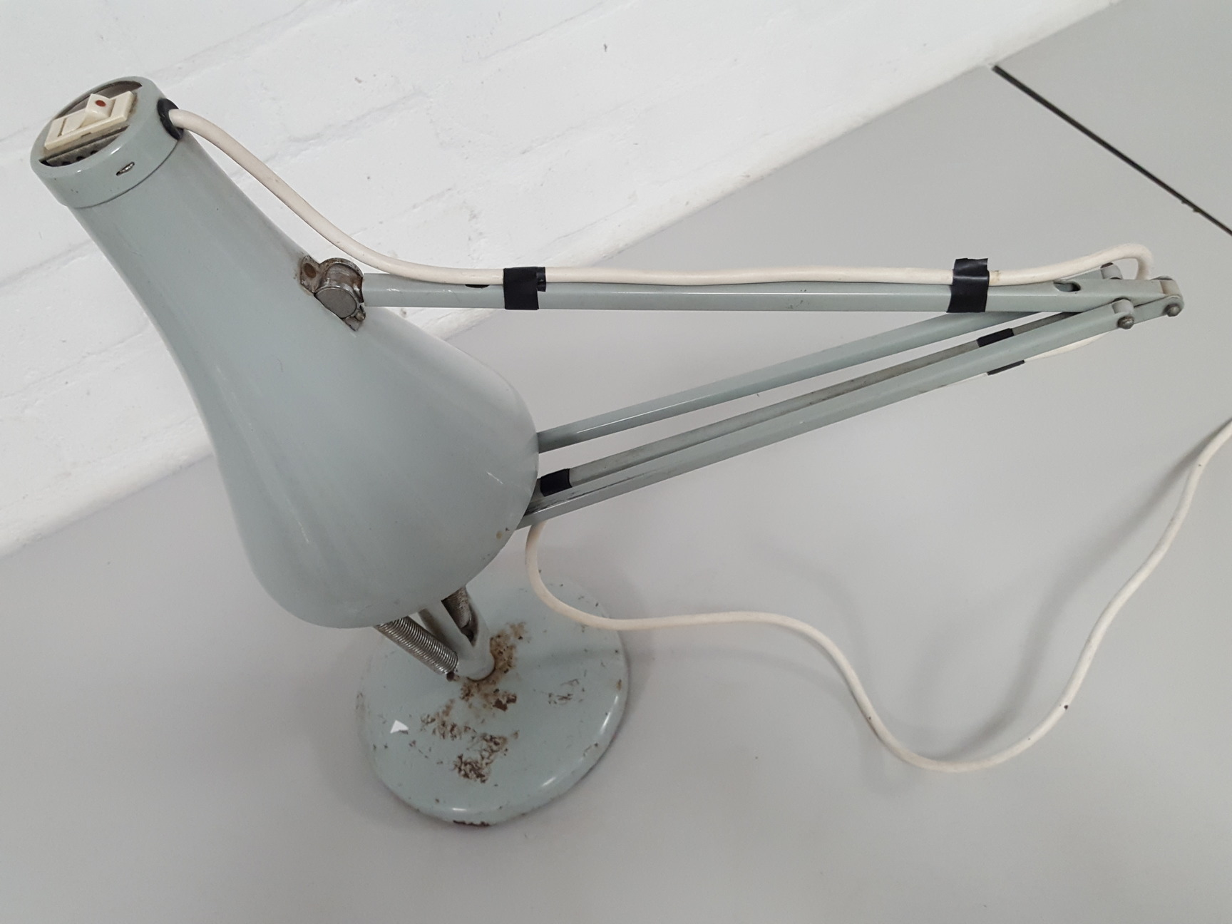 Image of Faulty Anglepoise Flexible-Arm Desk Lamp (Spares or Repair) Upcycle