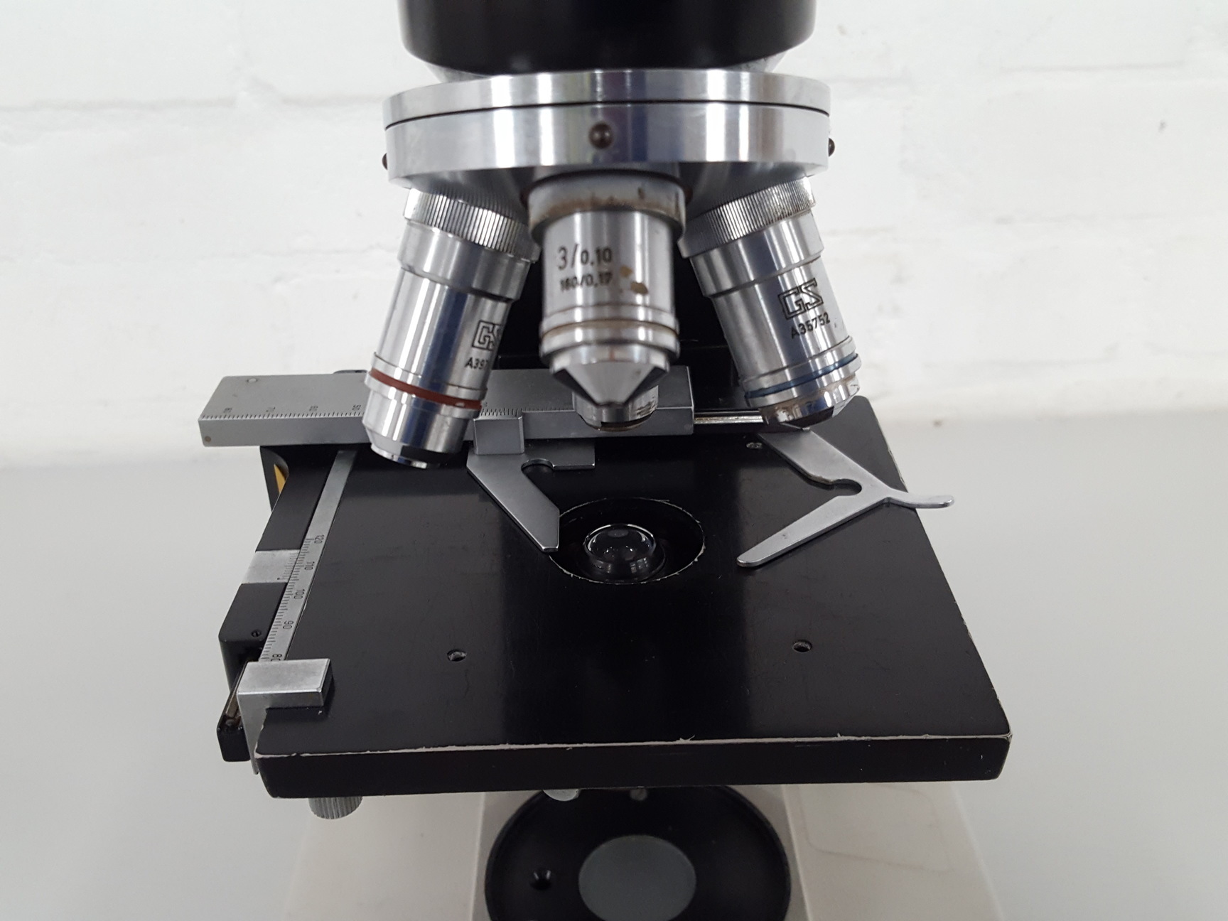 Image of GS Series 10 Binocular Microscope + 4x Objectives A41162, A36046, A39764