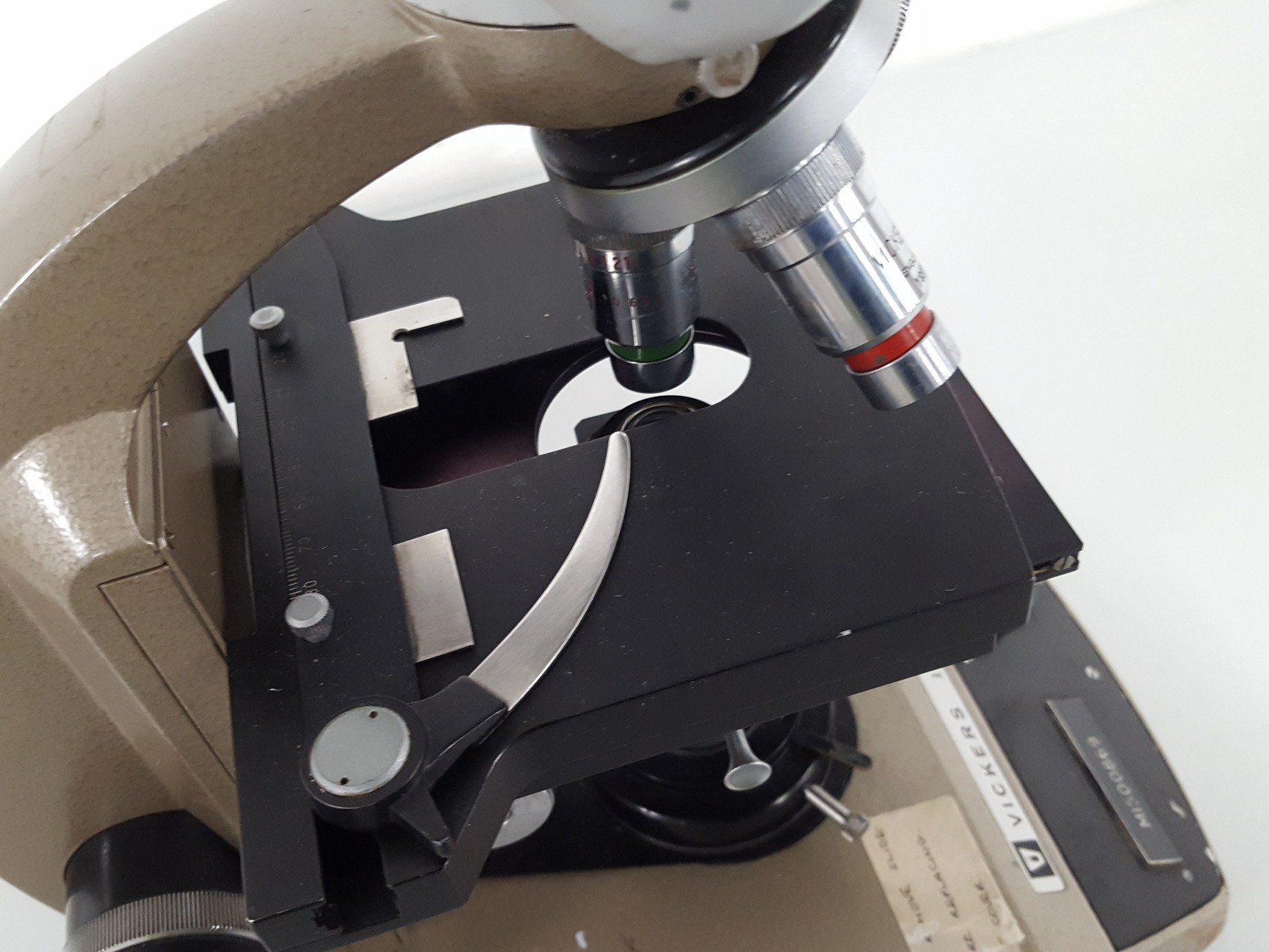 Vickers M15 Binocular Microscope +4 Objectives 100/1.3OIL, 40x 0.65, 10 ...