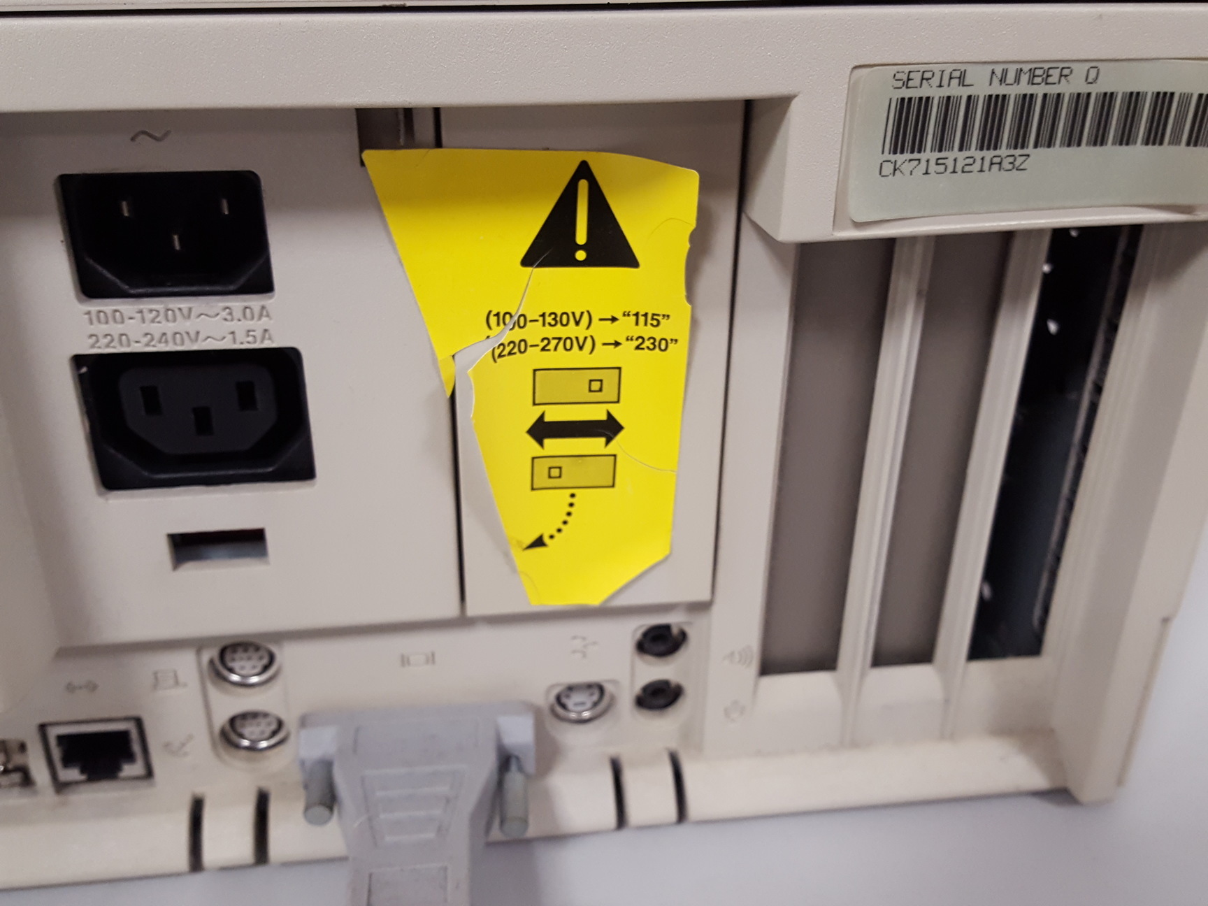 Image of Becton Dickinson FACSCalibur Flow Cytometer System 1997 Lab