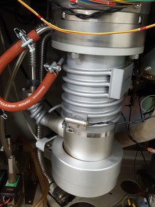 Thumbnail image of Jeol JSM-5300LV Scanning Electron Microscope + Pfeiffer TCP040 Lab
