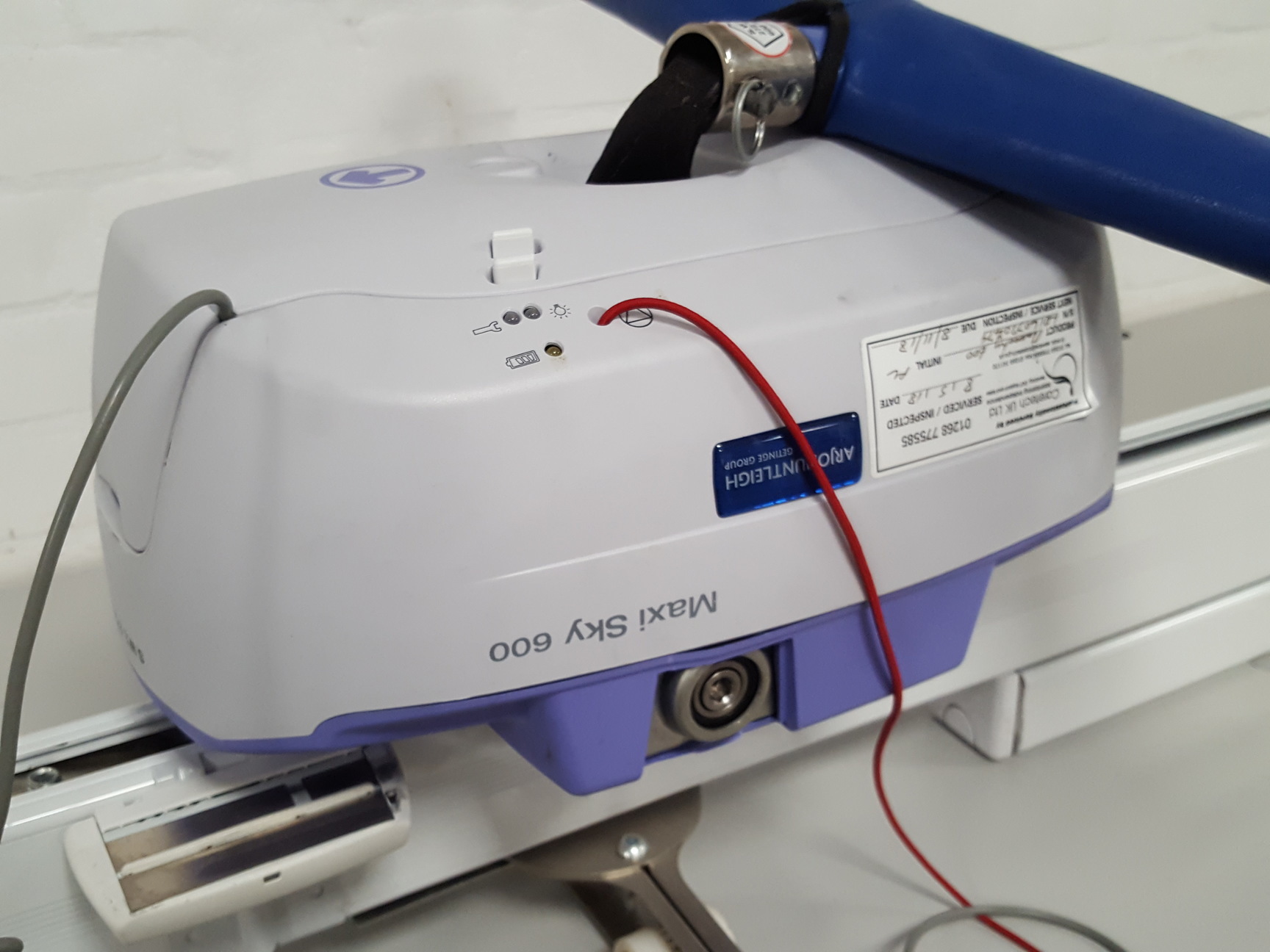 Arjohuntleigh Maxi Sky 600 Ceiling Lift & Rail Winch Patient Disabled