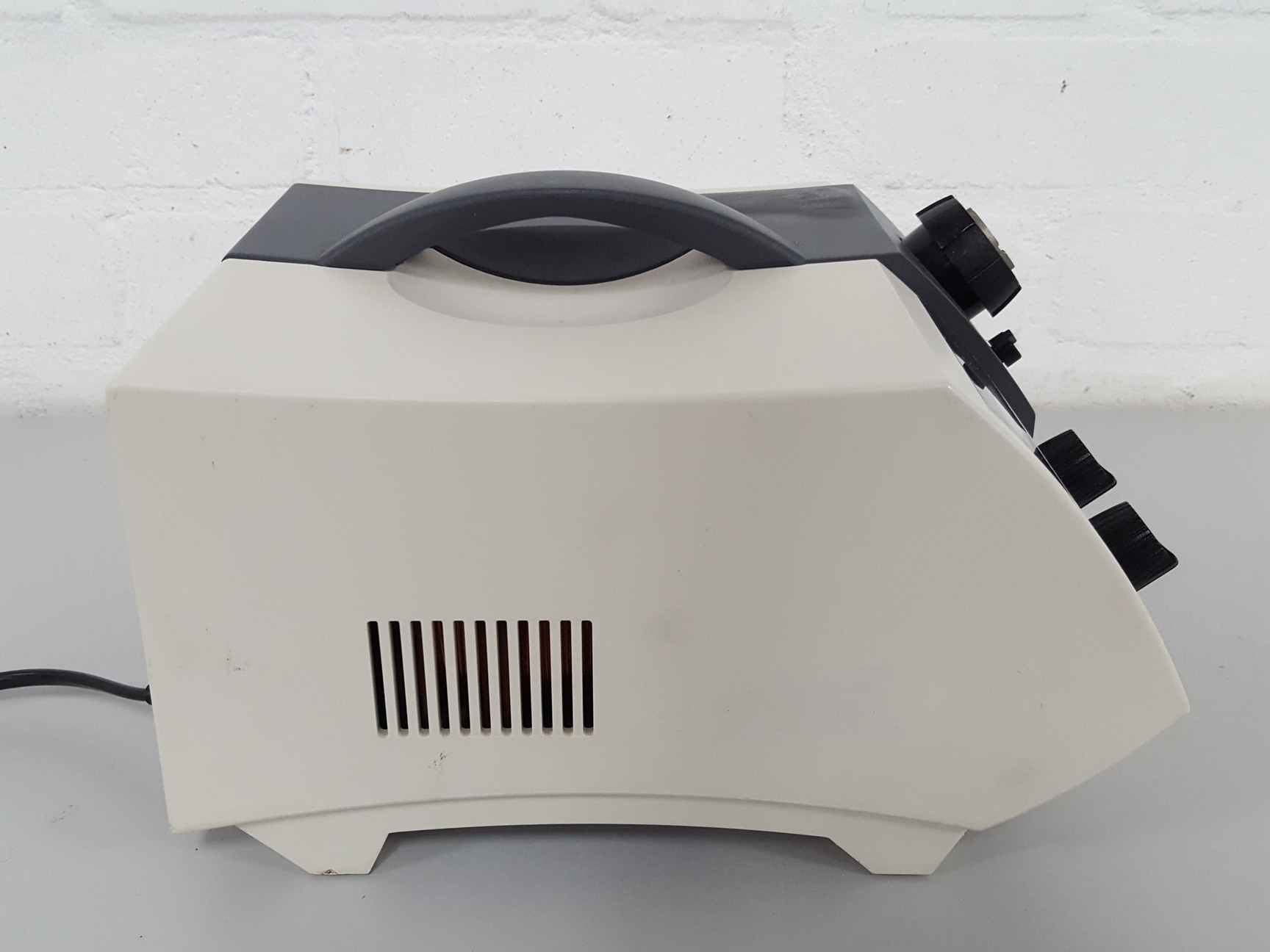 Image of Schott KL 2500 LCD Halogen Cold Light Source inc 1 Filter Lab