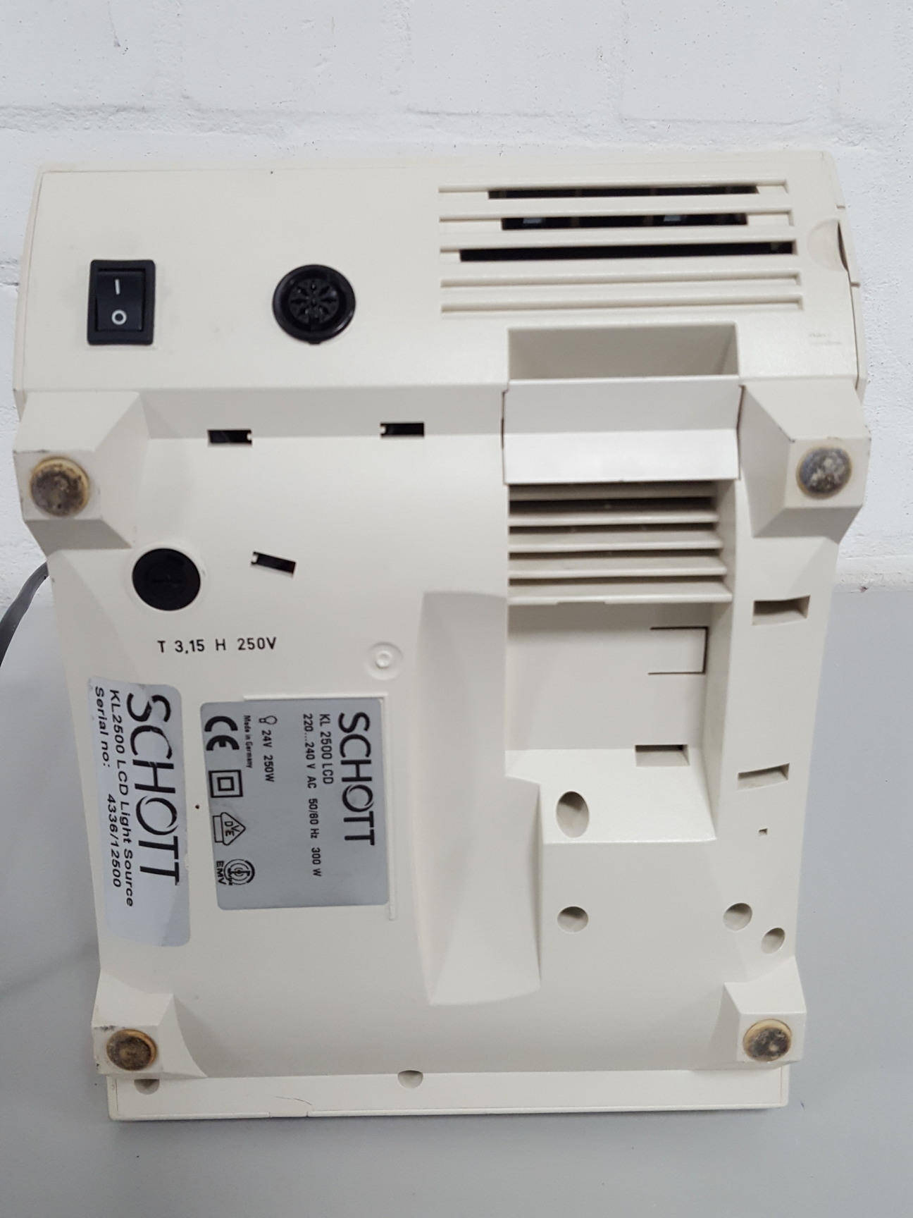 Image of Schott KL 2500 LCD Halogen Cold Light Source inc 1 Filter Lab