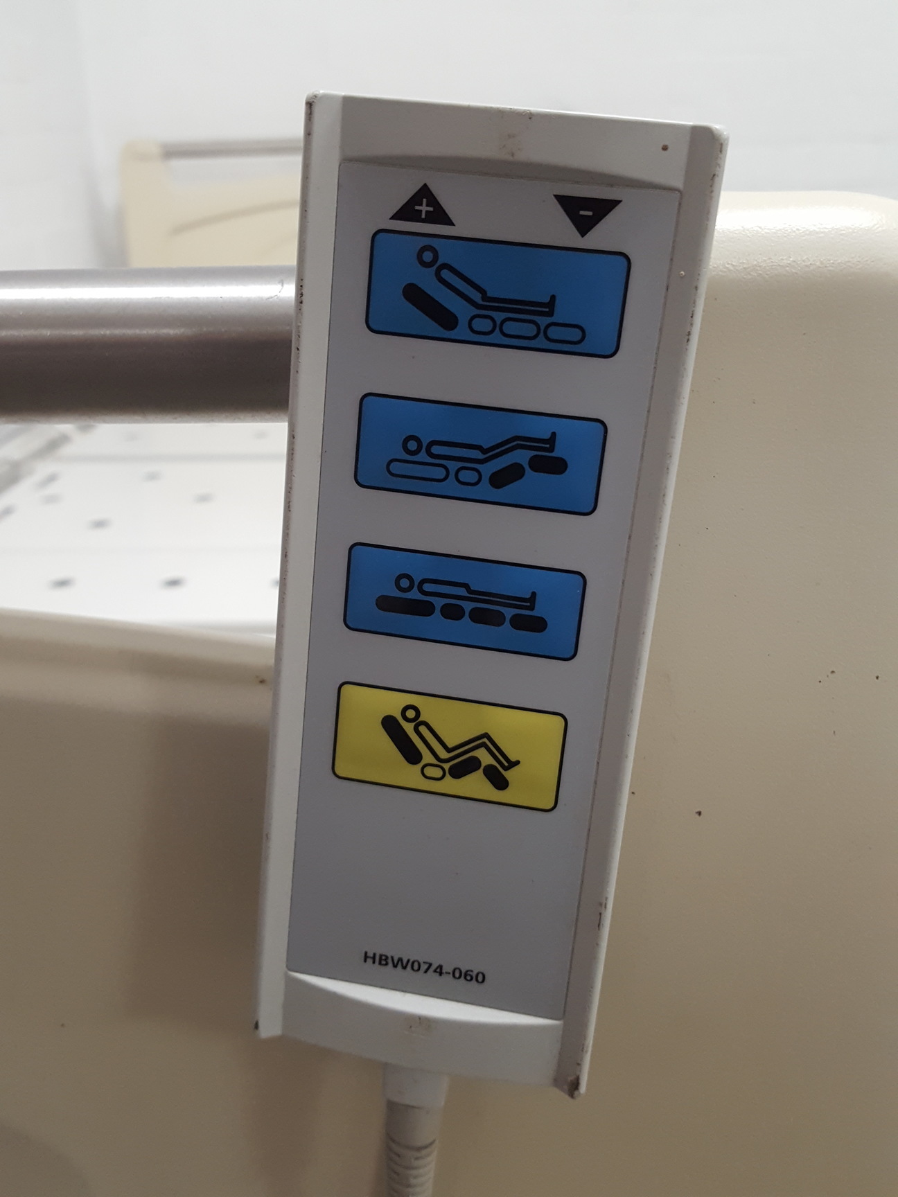 Image of Huntleigh Contura Model 560AA2A Electric Profiling Hospital Care Bed Medical
