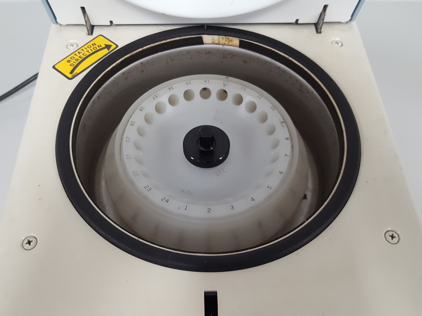 Image of IEC Micromax Benchtop Centrifuge + 24-Tube Rotor 15,000rpm Lab