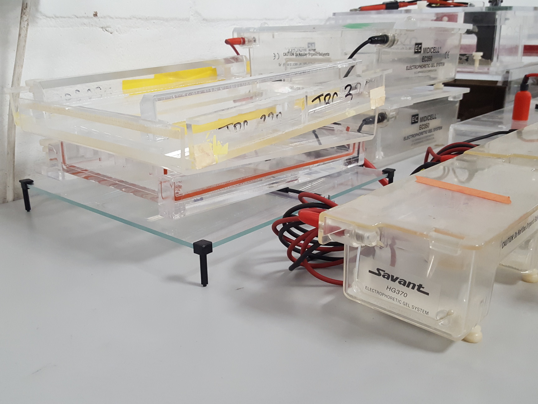 Image of 14 x Gel Electrophoresis Apparatus Bio-Rad Midicell EC350, Sub-Cell Model 192,