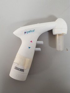 Thumbnail image of Lot of Faulty Electronic Pipettes (Spares & Repairs) Pipetboy, Eppendorf, Lab