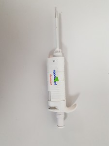Thumbnail image of Lot of Faulty Electronic Pipettes (Spares & Repairs) Pipetboy, Eppendorf, Lab