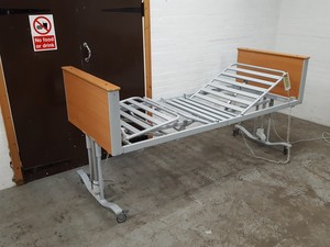 Thumbnail image of ArjoHuntleigh Minuet 2 Huntleigh Electric Hospital / Medical Bed