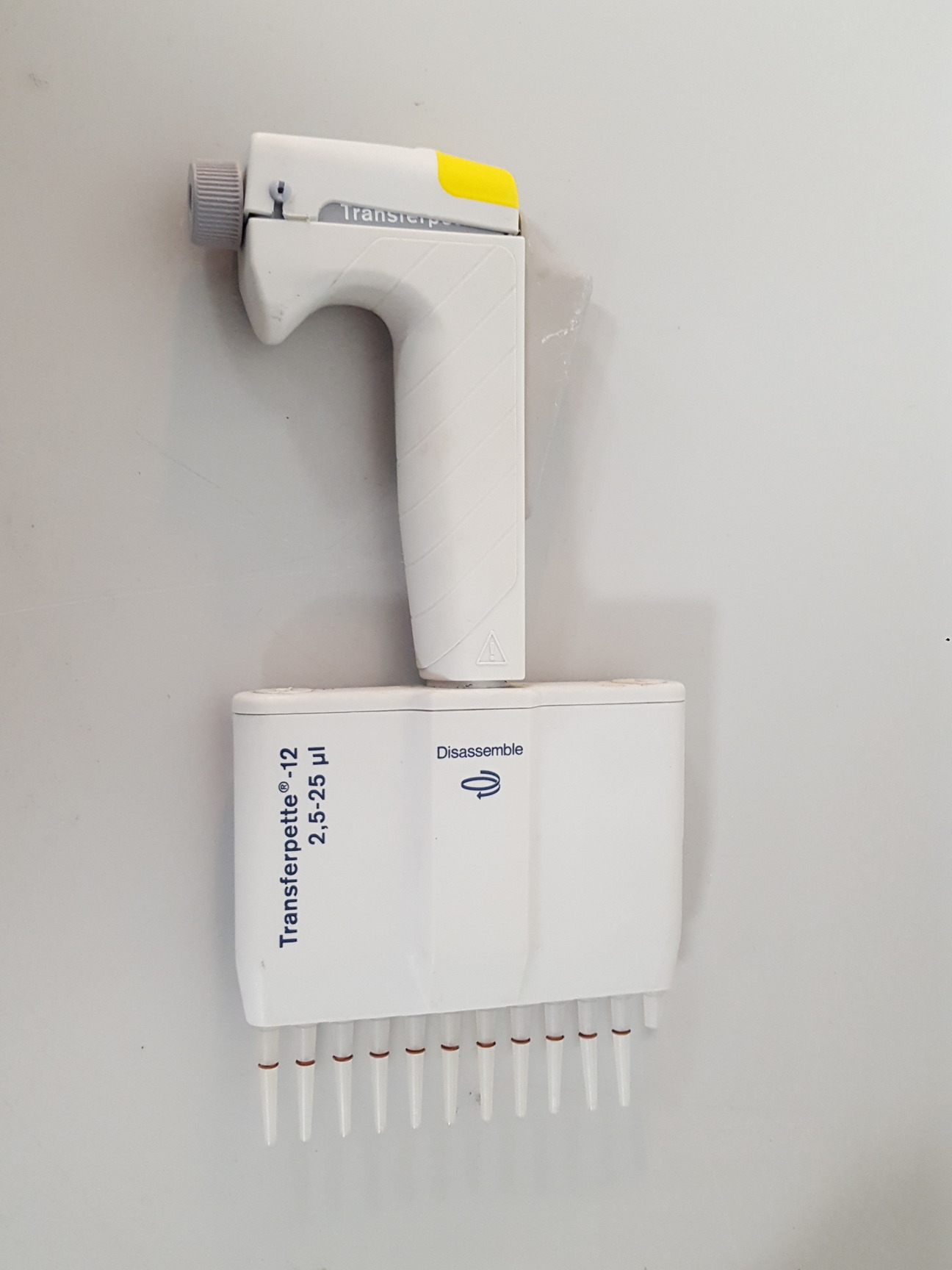 Image of Brand Transferpette 12 Multi-Channel Micropipette 2.5-25ul Lab