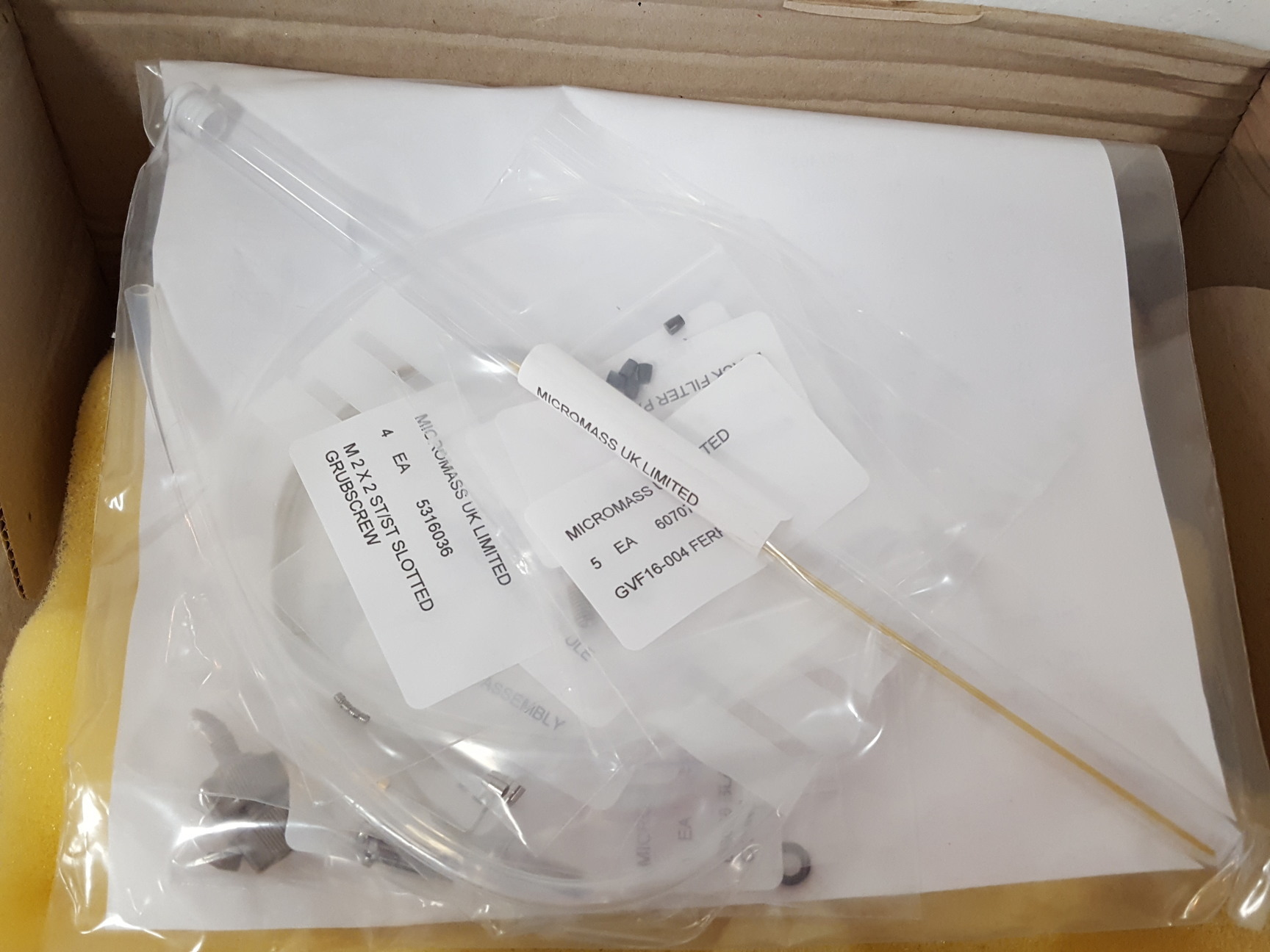 Image of Waters Micromass ZQ Mass Spectrometer + E2M28 Vacuum Pump - Lab, 