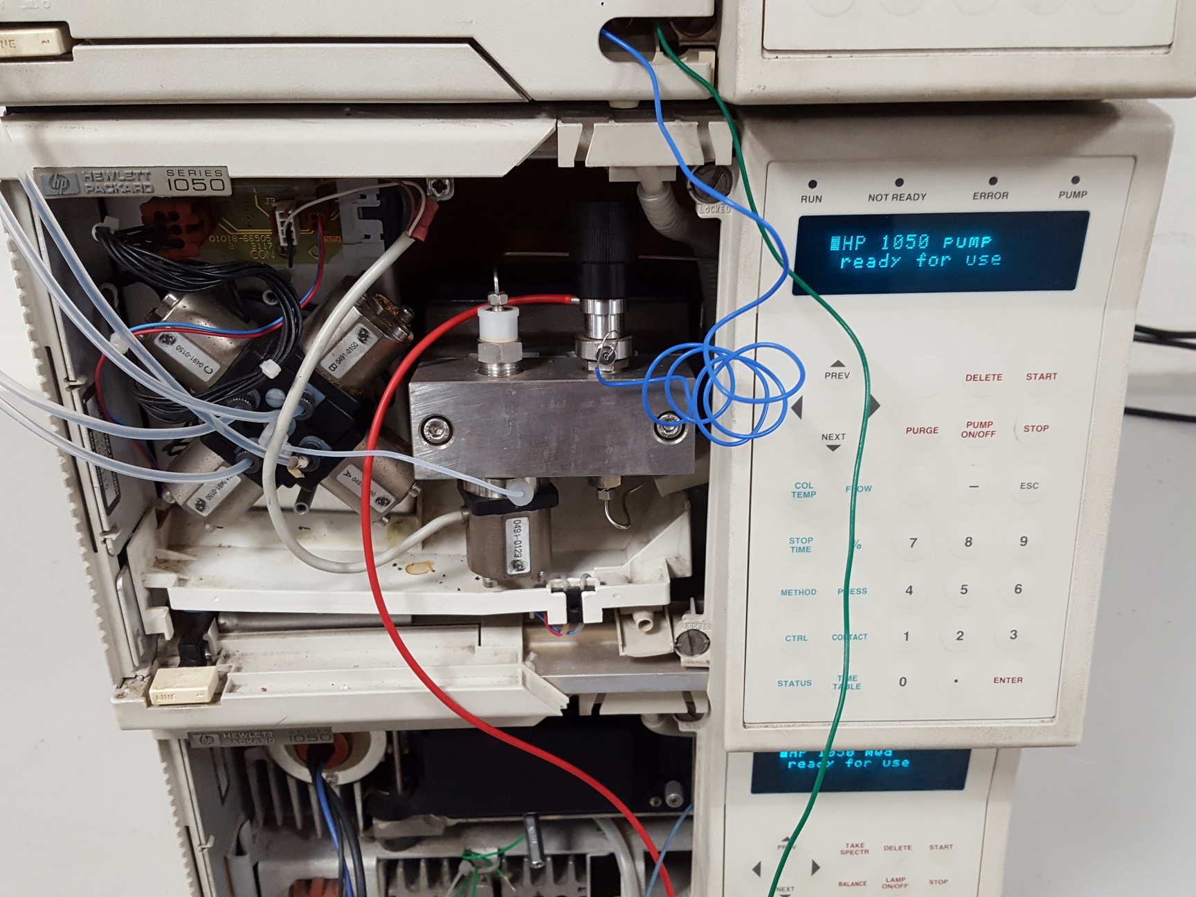 Image of Agilent / HP 1050 LC-UV HPLC System + PC & Software + Spare Deuterium Lamp Lab