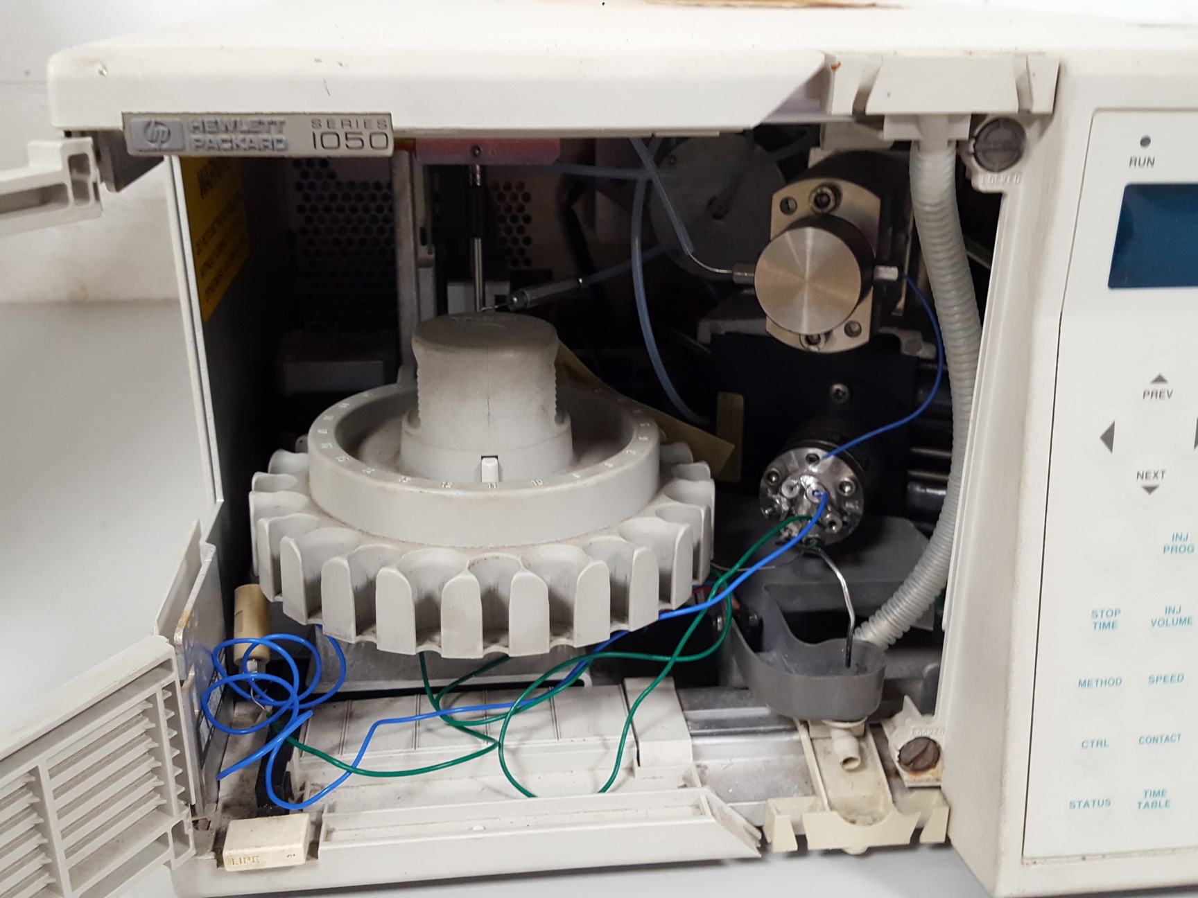 Image of Agilent / HP 1050 LC-UV HPLC System + PC & Software + Spare Deuterium Lamp Lab