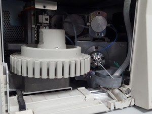 Thumbnail image of Agilent / HP 1050 LC-UV HPLC + Jun-Air 3-1 Air Compressor Lab