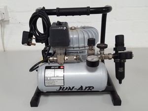 Thumbnail image of Agilent / HP 1050 LC-UV HPLC + Jun-Air 3-1 Air Compressor Lab