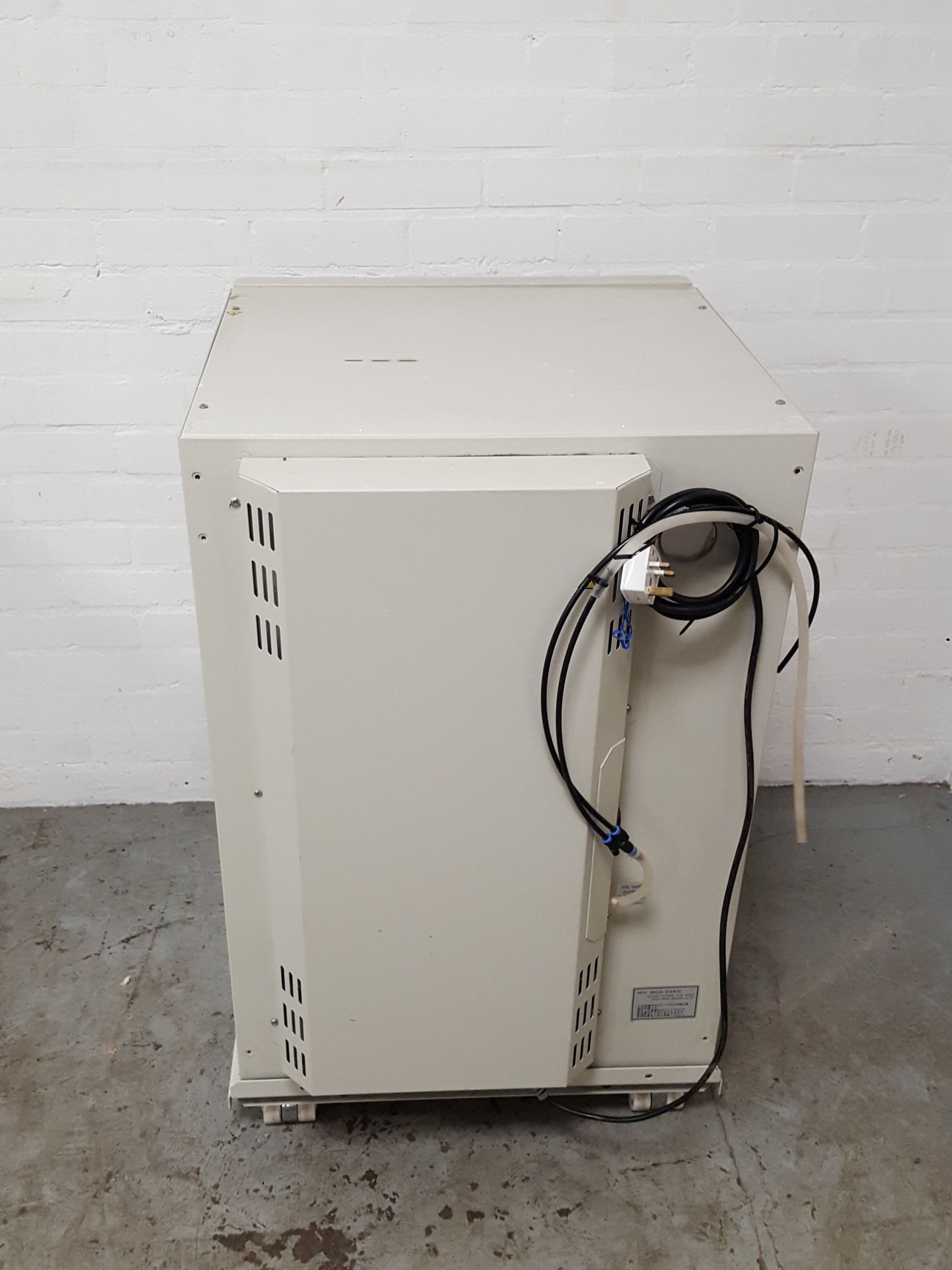 Sanyo MCO17AIC CO2 Incubator Lab