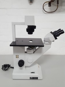 Thumbnail image of Will Wetzlar Wilovert Inverted Microscope With 3 x Objectives Lab