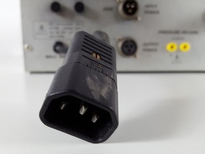 Thumbnail image of Varian StarCell UHV Vacuum Ion Pump & Power Unit 929-0172 / Controller Lab